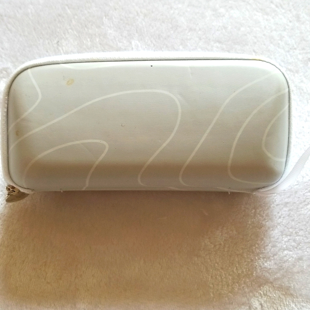 Eyeglass Case - Picture 3 of 5